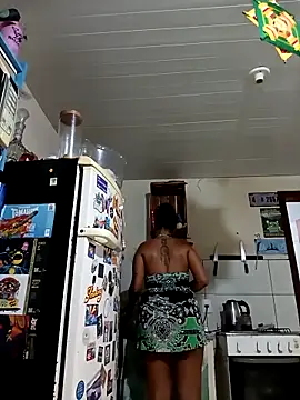 Pantaneirasexy online show from October 18, 2025, 2:24 am