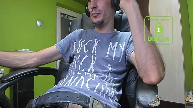 BigCumShoot online show from December 5, 2025, 6:34 am