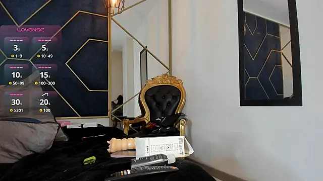 Engelth  online show from December 13, 2025, 8:04 pm