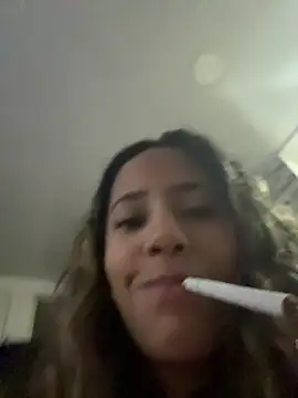 vicky bass online show from November 4, 2025, 3:32 am