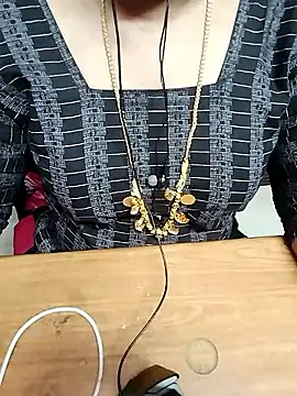 Snapshot of Tamil_Radha chatting on October 12, 2025, 12:56 am Tamil Radha online show from October 12, 2025, 12:56 am