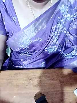 Snapshot of Tamil_Radha chatting on September 12, 2025, 10:59 am Tamil Radha online show from September 12, 2025, 10:59 am