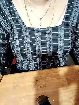 Snapshot of Tamil_Radha chatting on September 22, 2025, 5:19 pm Tamil Radha online show from September 22, 2025, 5:19 pm