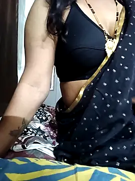 Snapshot of Tamil_Radha chatting on February 17, 2025, 4:50 pm Tamil Radha online show from February 17, 2025, 4:50 pm
