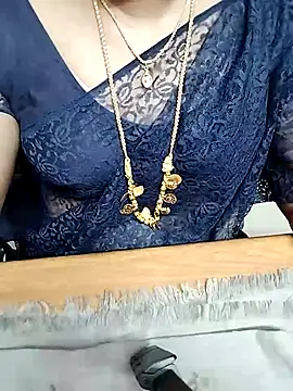Snapshot of Tamil_Radha chatting on October 5, 2025, 5:36 pm Tamil Radha online show from October 5, 2025, 5:36 pm