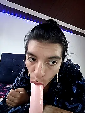 Snapshot of Ariell_Kieran chatting on March 2, 2025, 9:52 pm Ariell Kieran online show from March 2, 2025, 9:52 pm