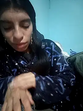 Ariell Kieran online show from November 28, 2025, 3:17 am