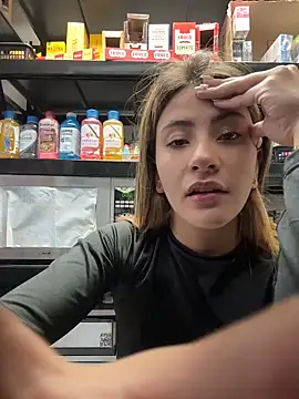 Andrea18 blonde online show from February 16, 2026, 2:05 pm