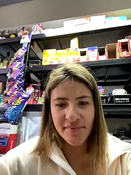 Snapshot of Andrea18_blonde chatting on November 14, 2025, 3:05 pm Andrea18 blonde online show from November 14, 2025, 3:05 pm