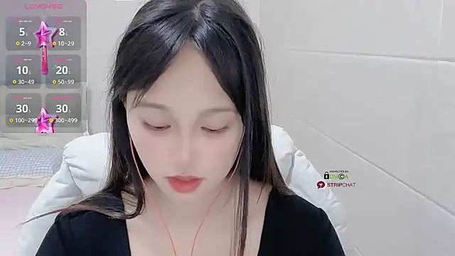 xunian71O online show from March 20, 2025, 8:53 am