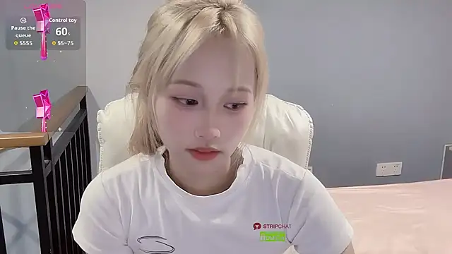 xunian71O online show from September 30, 2025, 9:10 pm