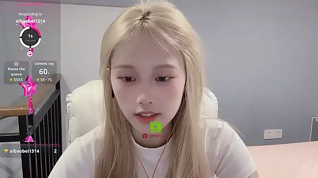 xunian71O online show from October 3, 2025, 10:00 pm