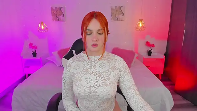 whiteatenea online show from October 8, 2025, 6:26 am