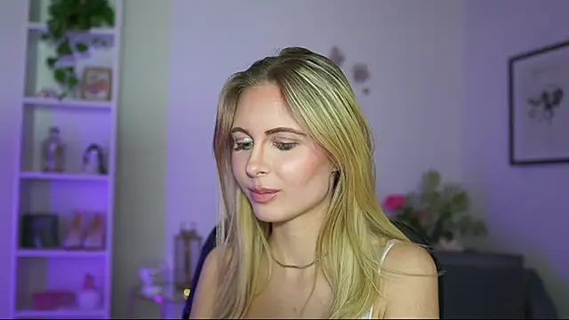 catecrago  online show from February 26, 2025, 5:00 pm