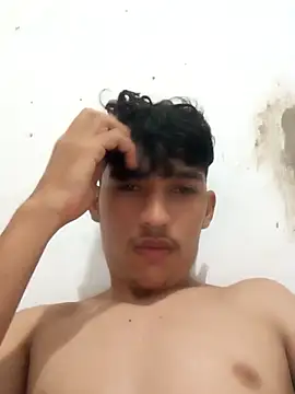 Snapshot of blzin20 chatting on March 5, 2025, 3:29 am blzin20 online show from March 5, 2025, 3:29 am