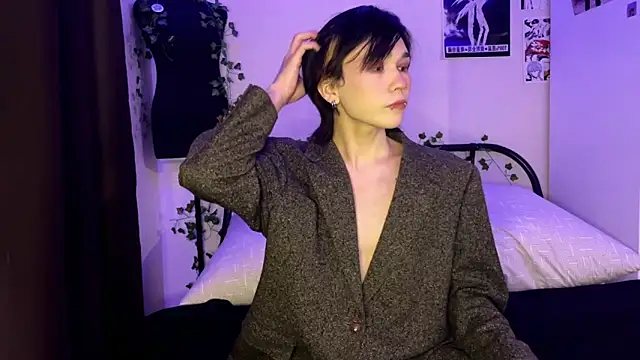 Snapshot of rennnuts chatting on February 5, 2025, 9:50 pm rennnuts online show from February 5, 2025, 9:50 pm