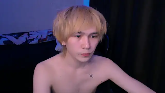 Snapshot of rennnuts chatting on February 15, 2026, 7:35 pm rennnuts online show from February 15, 2026, 7:35 pm