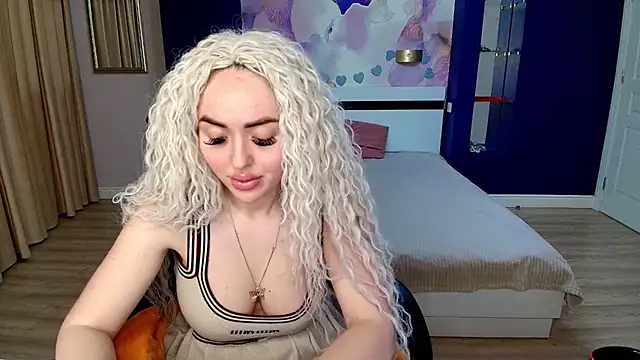 Snapshot of MissisCaty chatting on November 14, 2025, 4:27 am MissisCaty online show from November 14, 2025, 4:27 am