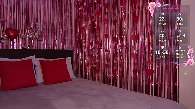 Lora Rosee online show from April 4, 2026, 2:23 pm