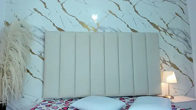 Snapshot of _Emma_whiitee_ chatting on November 25, 2025, 12:49 pm Emma whiitee online show from November 25, 2025, 12:49 pm