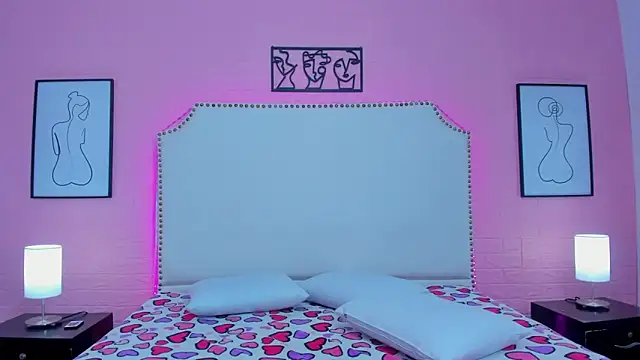 Snapshot of _Emma_whiitee_ chatting on September 24, 2025, 1:06 pm Emma whiitee online show from September 24, 2025, 1:06 pm