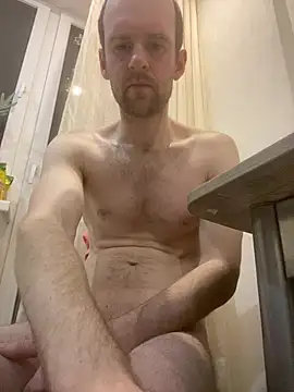 LynnAhNight online show from March 3, 2026, 3:24 am