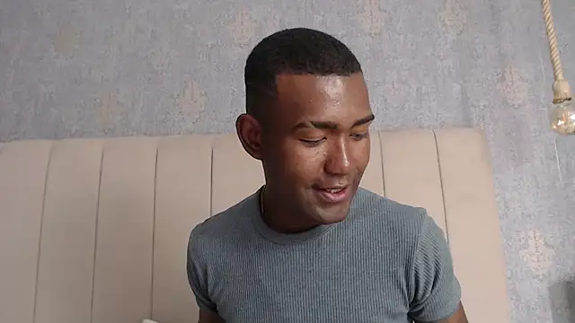 Kingebony wm online show from February 6, 2025, 7:40 pm