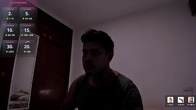 Snapshot of JohanSmith chatting on May 16, 2026, 12:59 pm JohanSmith online show from May 16, 2026, 12:59 pm