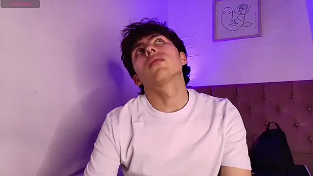 PepperTwink online show from November 8, 2025, 4:43 pm