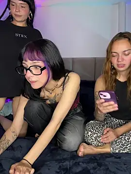 mavimist   online show from April 9, 2026, 1:07 am