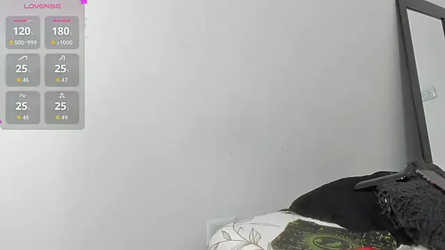 Snapshot of andrea_cherryy chatting on April 15, 2026, 7:40 pm andrea cherryy online show from April 15, 2026, 7:40 pm