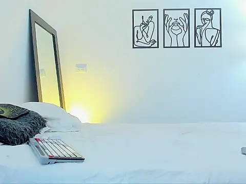 Snapshot of andrea_cherryy chatting on March 12, 2026, 6:56 pm andrea cherryy online show from March 12, 2026, 6:56 pm