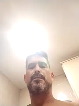 Snapshot of jonymoreno chatting on October 2, 2025, 9:18 pm jonymoreno online show from October 2, 2025, 9:18 pm