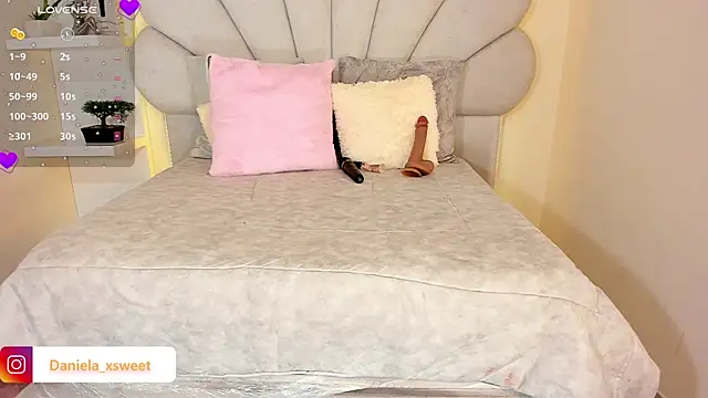 Danielaangelina online show from February 18, 2026, 6:22 am