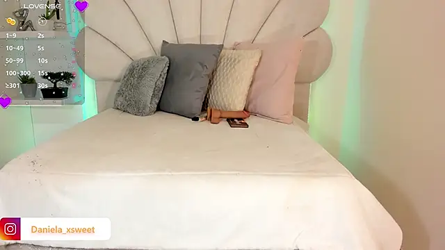 Danielaangelina online show from February 20, 2026, 6:26 am