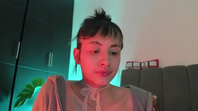 ggor4w33 online show from March 11, 2026, 6:29 am