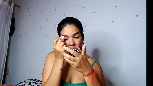 tezza smith online show from March 12, 2025, 11:54 am