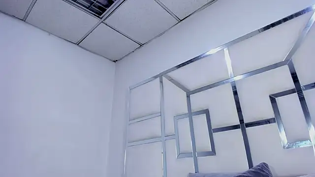 ZoeWan69 online show from October 4, 2025, 1:12 pm