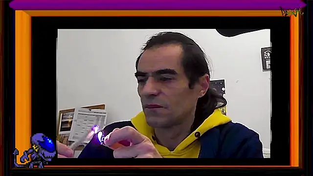 Snapshot of ReyDeBotones chatting on March 13, 2025, 7:50 pm ReyDeBotones online show from March 13, 2025, 7:50 pm