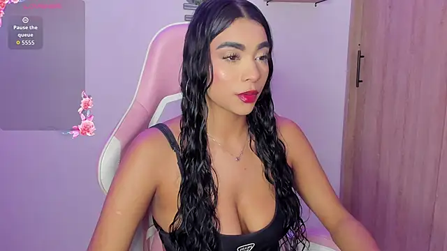 Snapshot of Bella_ricci_ chatting on September 28, 2025, 11:01 pm Bella ricci online show from September 28, 2025, 11:01 pm