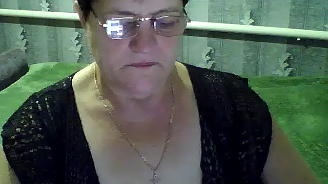 Snapshot of ElzaJewel chatting on September 17, 2025, 4:03 am ElzaJewel online show from September 17, 2025, 4:03 am