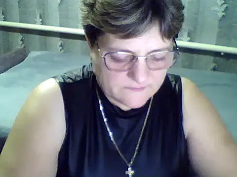 Snapshot of ElzaJewel chatting on November 20, 2025, 7:14 pm ElzaJewel online show from November 20, 2025, 7:14 pm