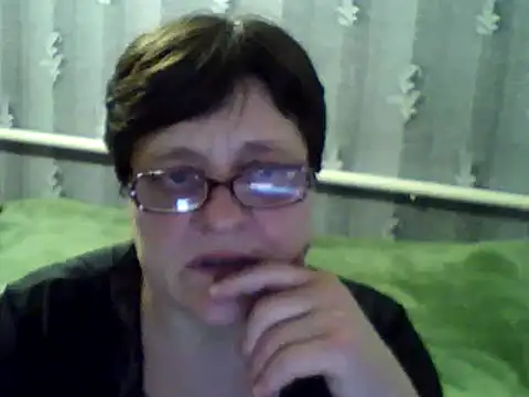 Snapshot of ElzaJewel chatting on March 18, 2025, 8:05 pm ElzaJewel online show from March 18, 2025, 8:05 pm