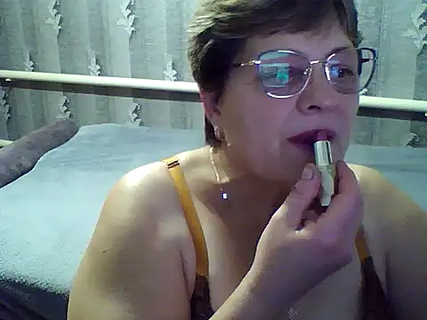 Snapshot of ElzaJewel chatting on November 25, 2025, 7:47 pm ElzaJewel online show from November 25, 2025, 7:47 pm