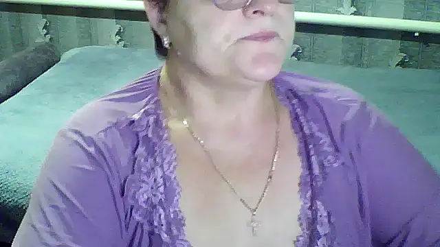 Snapshot of ElzaJewel chatting on November 19, 2025, 7:14 pm ElzaJewel online show from November 19, 2025, 7:14 pm