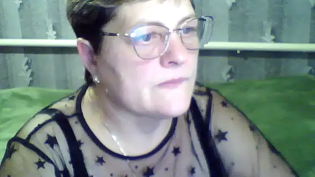 Snapshot of ElzaJewel chatting on October 19, 2025, 4:32 pm ElzaJewel online show from October 19, 2025, 4:32 pm