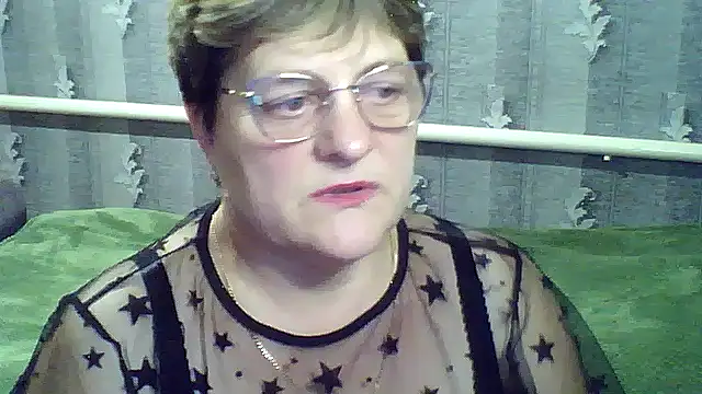 Snapshot of ElzaJewel chatting on October 14, 2025, 7:47 pm ElzaJewel online show from October 14, 2025, 7:47 pm