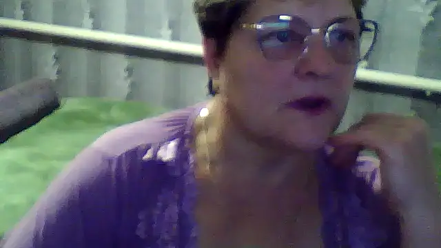 Snapshot of ElzaJewel chatting on October 5, 2025, 7:15 pm ElzaJewel online show from October 5, 2025, 7:15 pm