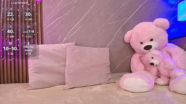 ariana jhonson1 online show from February 4, 2026, 12:11 pm