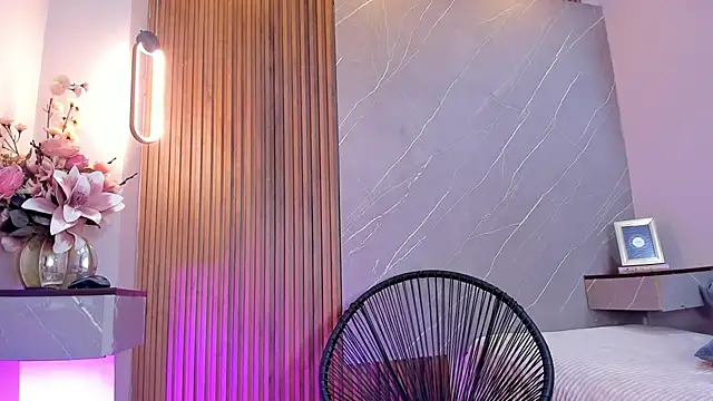 Snapshot of ariana_jhonson1 chatting on March 15, 2025, 6:21 pm ariana jhonson1 online show from March 15, 2025, 6:21 pm